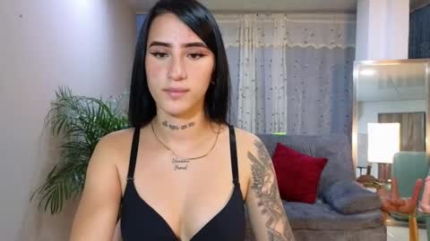 Mei online show from February 21, 2025, 11:10 pm