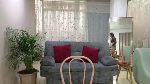 Mei online show from February 22, 2025, 9:26 pm