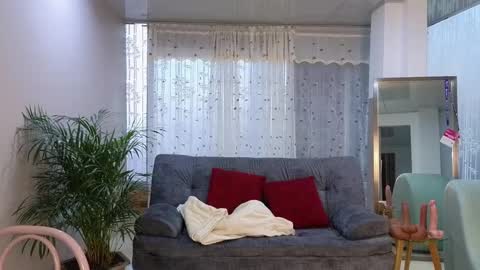 Mei online show from March 3, 2025, 10:10 pm