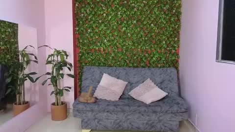 Mei online show from February 1, 2026, 8:40 pm