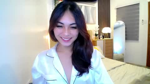 Snapshot of meiluxe chatting on June 20, 2026, 5:38 pm meiluxe online show from June 20, 2026, 5:38 pm