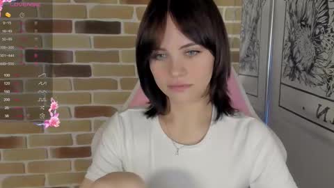 Katie  Payne online show from October 13, 2025, 3:01 pm