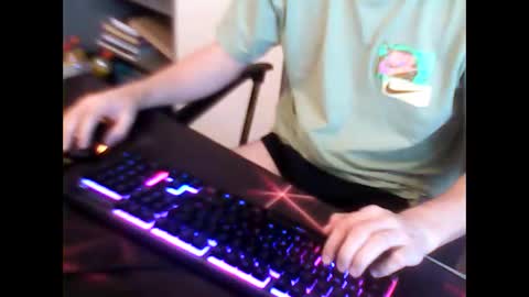 meks5544 online show from December 31, 2024, 10:48 am