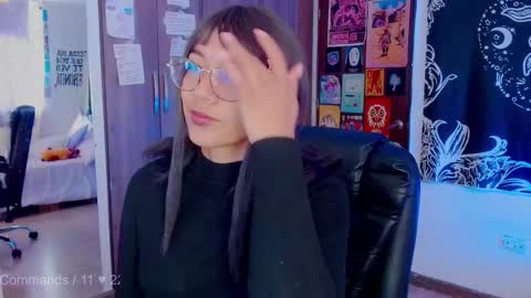 Melissa  -  -  Please help me to reach 100 thumbs up online show from October 15, 2025, 4:07 pm