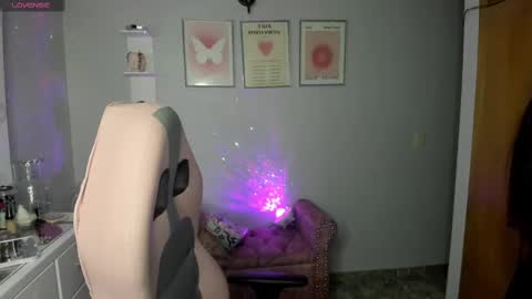 Melaany  online show from September 23, 2025, 12:35 am