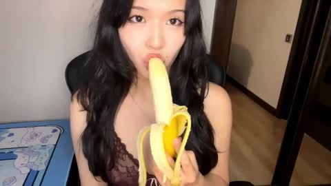 Melana online show from March 7, 2025, 5:28 pm