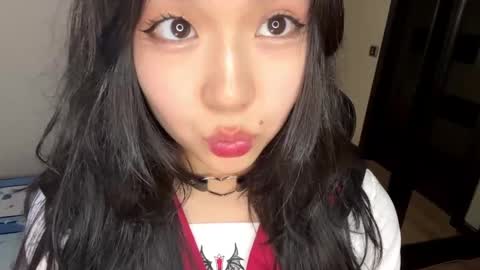 Melana online show from March 9, 2025, 10:41 am