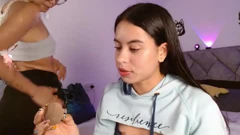 MELANI online show from April 23, 2026, 5:04 pm