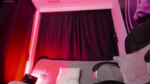 melani greyy online show from February 6, 2025, 11:04 pm