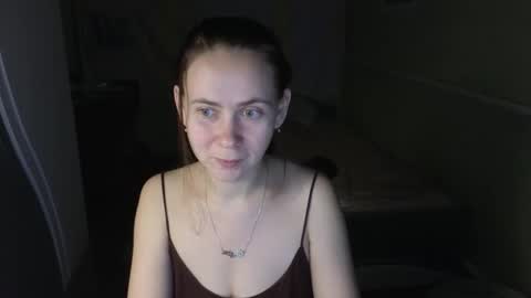 Mila online show from November 16, 2025, 7:41 pm