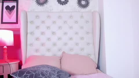 Melanie online show from January 22, 2025, 2:46 pm