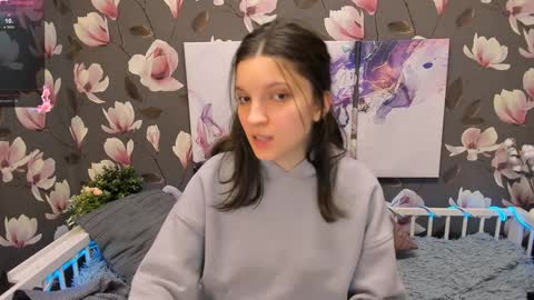 Melanie online show from December 18, 2024, 3:00 pm