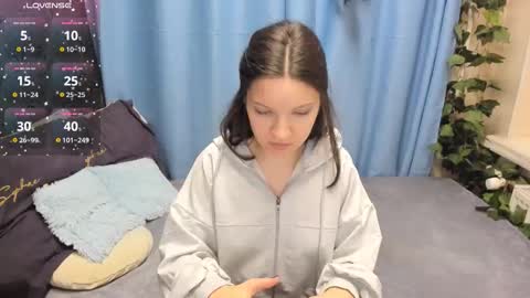 Melanie online show from November 14, 2025, 9:41 am