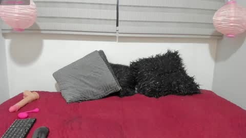 Melanie  online show from January 19, 2025, 7:04 am