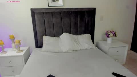 Snapshot of melanie_hillz chatting on June 7, 2026, 3:05 pm Melanie online show from June 7, 2026, 3:05 pm