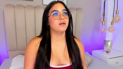 Snapshot of melanie_hillz chatting on July 23, 2026, 12:24 am Melanie online show from July 23, 2026, 12:24 am