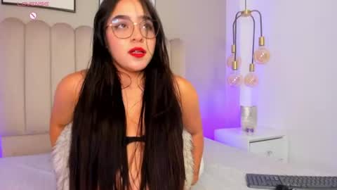 Snapshot of melanie_hillz chatting on July 26, 2026, 1:36 am Melanie online show from July 26, 2026, 1:36 am