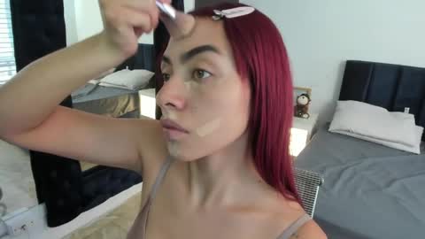 Snapshot of melanie_roux_ chatting on April 22, 2026, 12:07 pm Melanie roux online show from April 22, 2026, 12:07 pm