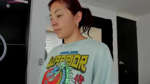Snapshot of melanie_roux_ chatting on May 6, 2026, 12:10 pm Melanie roux online show from May 6, 2026, 12:10 pm