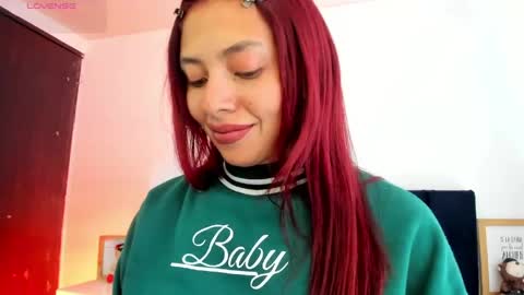 Snapshot of melanie_roux_ chatting on May 13, 2026, 1:30 pm Melanie roux online show from May 13, 2026, 1:30 pm