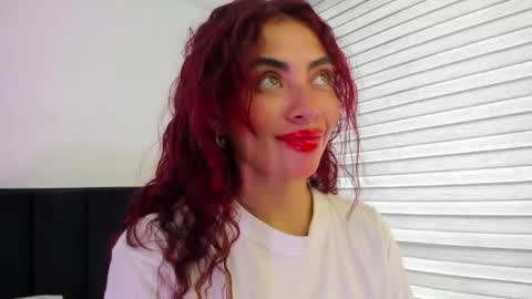 Snapshot of melanie_roux_ chatting on June 5, 2026, 6:57 pm Melanie roux online show from June 5, 2026, 6:57 pm