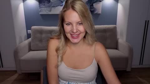 Melanie Bennett online show from September 16, 2025, 6:14 am