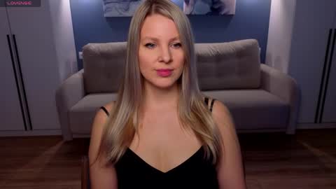 Melanie Bennett online show from April 10, 2026, 6:51 am