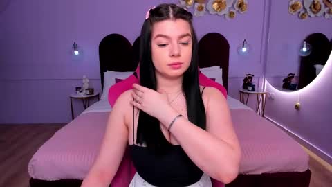 Melanie online show from February 21, 2025, 3:21 pm