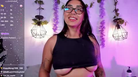 Melanie online show from April 21, 2026, 2:51 am