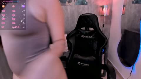 Melanie online show from February 2, 2025, 9:23 pm