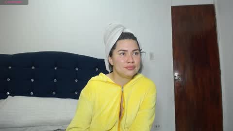 Melanie Parker online show from April 22, 2026, 1:52 am