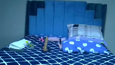 Snapshot of melanin_moon chatting on June 30, 2026, 11:17 pm Moon online show from June 30, 2026, 11:17 pm