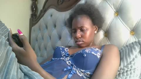 melaninblue online show from February 4, 2026, 6:36 pm