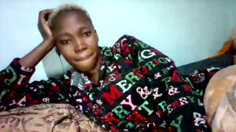 melaninndriping online show from November 10, 2025, 8:19 pm