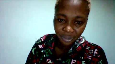 melaninndriping online show from November 11, 2025, 8:25 am