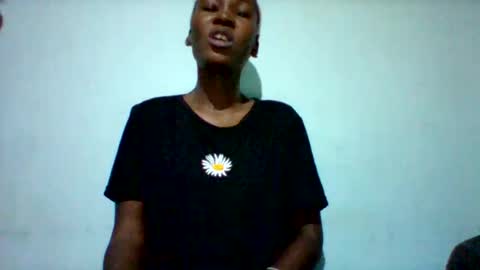 melaninndriping online show from November 16, 2025, 7:19 pm