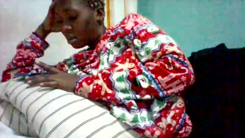 melaninndriping online show from November 30, 2025, 6:28 am