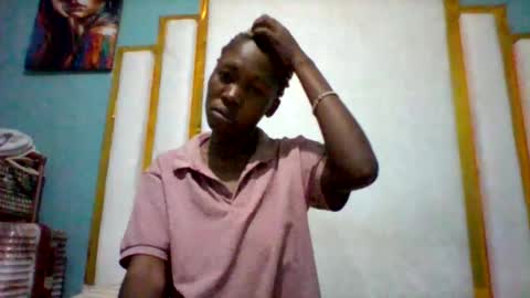 melaninndriping online show from December 3, 2025, 6:28 pm