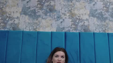 melanniebrown online show from January 30, 2025, 4:48 am