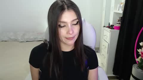 Melannie online show from October 4, 2025, 7:01 pm