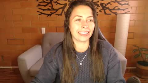 Melanny online show from November 6, 2025, 11:22 am