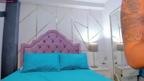 MelanyLuv online show from December 13, 2024, 9:20 pm