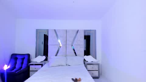 MelanyLuv online show from February 17, 2025, 2:20 am