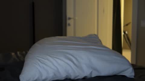 Adel online show from October 2, 2025, 2:57 pm