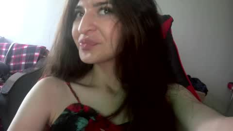 Snapshot of melena_caramel chatting on June 1, 2026, 3:08 am melena_caramel online show from June 1, 2026, 3:08 am