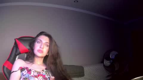 Snapshot of melena_caramel chatting on June 3, 2026, 7:30 pm melena_caramel online show from June 3, 2026, 7:30 pm