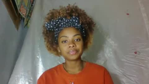 meliana98 online show from October 17, 2025, 7:27 pm