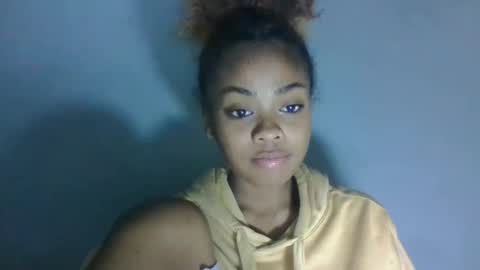 meliana98 online show from October 31, 2025, 4:19 pm