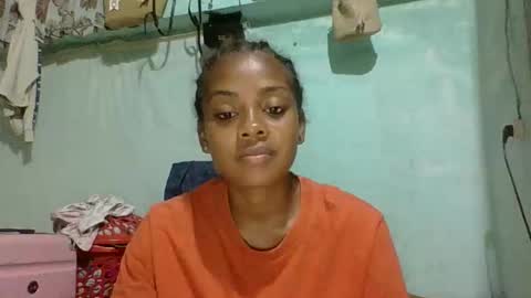 meliana98 online show from November 30, 2025, 5:50 pm