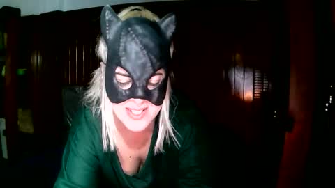 Snapshot of melina_desiree chatting on May 20, 2026, 10:27 pm Melina Desiree online show from May 20, 2026, 10:27 pm